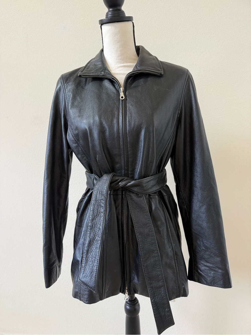 Vintage 90’s Wilson’s Black Leather Belted Zip-Front Women's Jacket